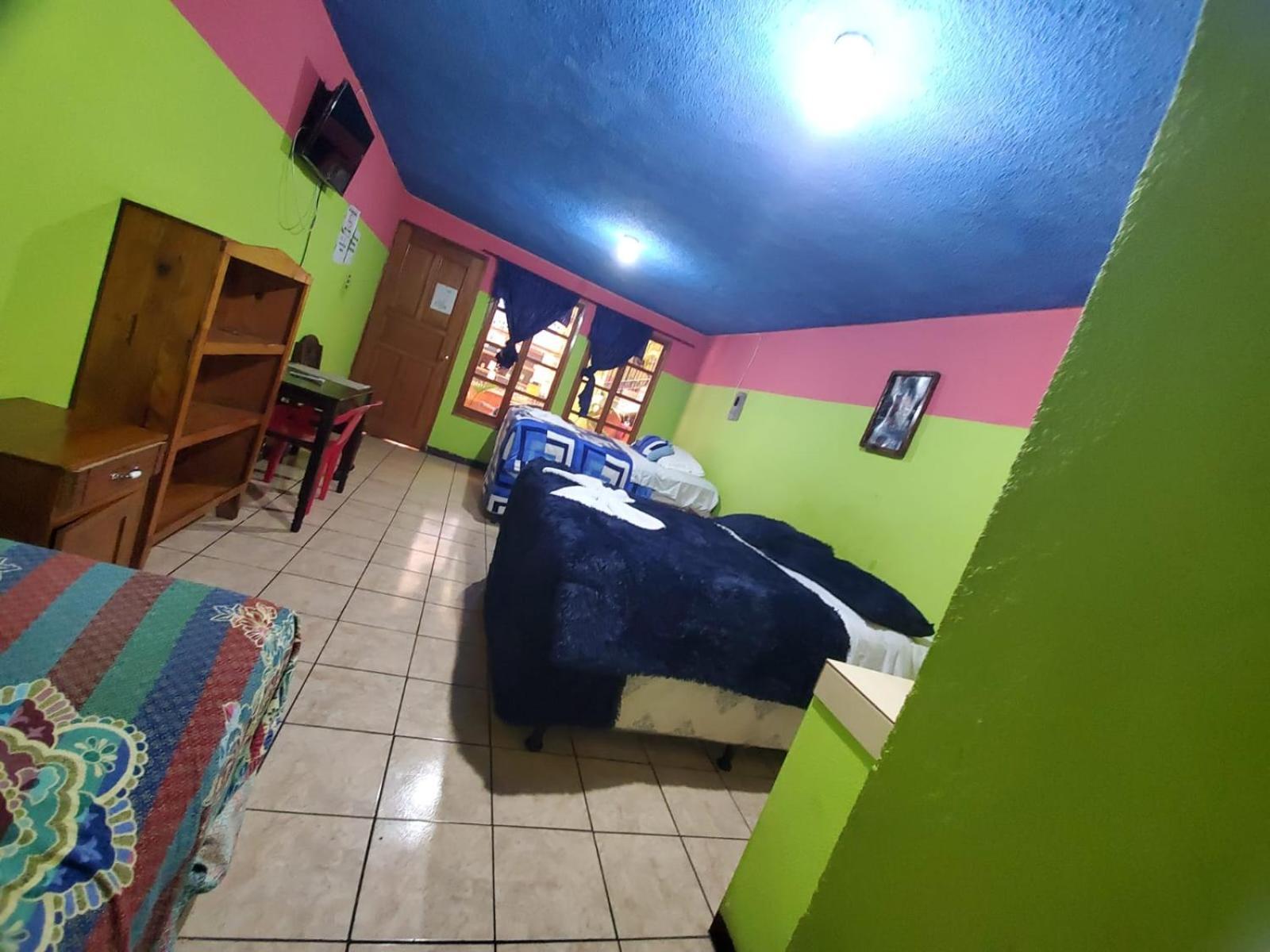 Hotel Kasa Kamelot Quetzaltenango Exterior photo