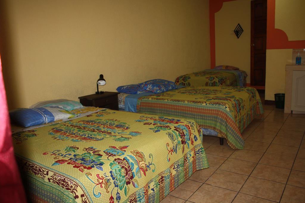 Hotel Kasa Kamelot Quetzaltenango Exterior photo